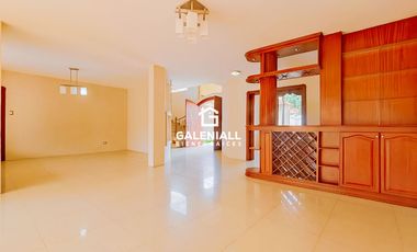 Casa de 5 habitaciones en Venta en La Carolina, Machala