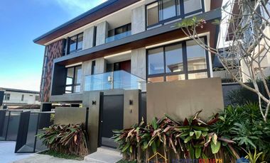 Eight Bedroom House & Lot For Sale in Tivoli Royale at  Quezon City