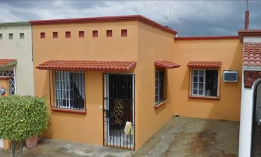 CASA EN REMATE BANCARIO EN VILLA MAYA, COMALCALCO(HASTA UN 65% POR DEBAJO DE SU PRECIO COMERCIAL, NO CREDITOS)