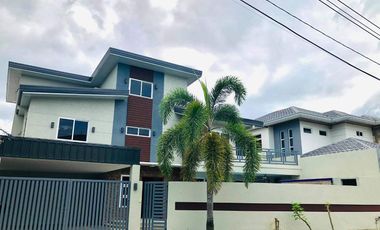 7- Bedroom House with Swimming Pool for RENT in Angeles City Pampanga