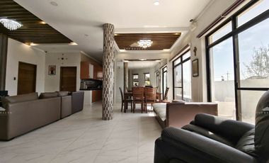 Miami South Forbes | Fully Furnished 2 Bedroom House and Lot For Sale in South Forbes, Silang Cavite