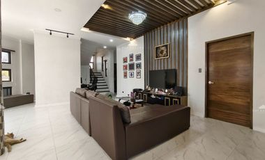 Miami South Forbes | Fully Furnished 2 Bedroom House and Lot For Sale in South Forbes, Silang Cavite