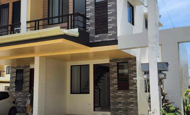 For Sale 3 Bedrooms 2 Storey Single Attached House in Belize North, Consolacion, Cebu