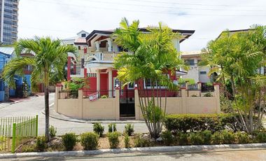 Newly Renovated Spacious 4 Bedrooms House in Primavera Hills