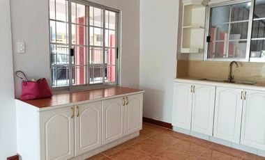 Newly Renovated Spacious 4 Bedrooms House in Primavera Hills