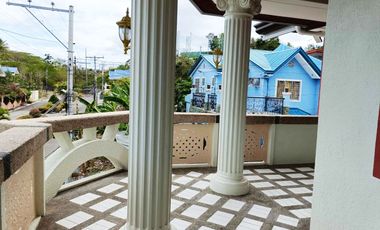 Newly Renovated Spacious 4 Bedrooms House in Primavera Hills