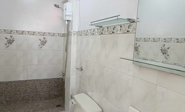 Newly Renovated Spacious 4 Bedrooms House in Primavera Hills