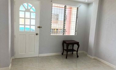 Newly Renovated Spacious 4 Bedrooms House in Primavera Hills