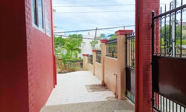 Newly Renovated Spacious 4 Bedrooms House in Primavera Hills