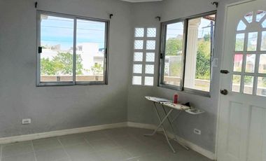 Newly Renovated Spacious 4 Bedrooms House in Primavera Hills