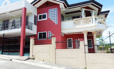 Newly Renovated Spacious 4 Bedrooms House in Primavera Hills
