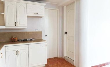 Newly Renovated Spacious 4 Bedrooms House in Primavera Hills