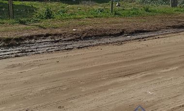 LOTE ALAMBRADO Y PILAR EN ESQUINA SANTA TERESITA