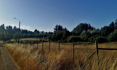 Vendemos bonita parcela en tranquilo condominio en sector Pumalal