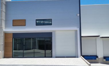 BODEGA EN RENTA 500 M FRENTE AL PARQUE INDUSTRIAL QUERETARO