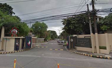 An old house selling as lot: for sale in Greenhills East Village, San Juan City