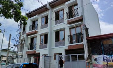 3 Storey  Townhouse for sale in Tandang Sora Quezon City Near Mindanao Avenue and Visayas Avenue