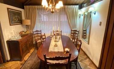 Amplia casa sector Av. Alemania