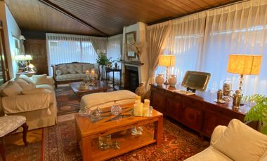 Amplia casa sector Av. Alemania