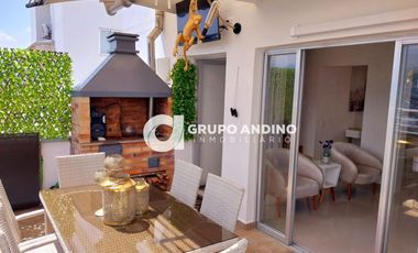 Se Vende Penthouse Amueblado en la Florida Condominio Club - Flordidablanca