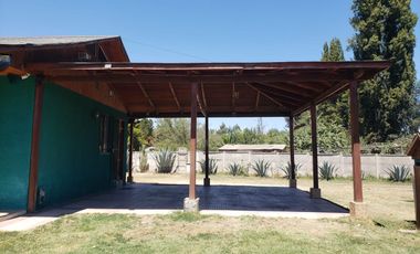 Parcela con casa y piscina en Olivar