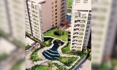 Condominio de lujo con vistas al mar y la marina, en Puerto Cancún.