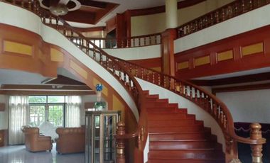 For Sale 5 bedrooms Mansion Nakhon Pathom Single House