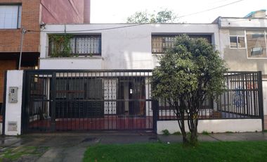Venta casa Belalcazar Bogota , generosos espacios