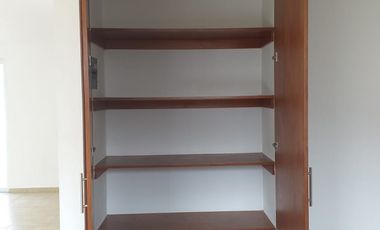 Renta casa Queretaro Juriquilla, Alberca, Frente a Walmart Bien Ubicada - Oportunidad