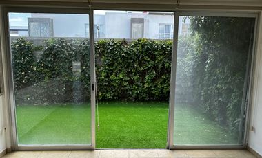 Renta casa Queretaro Juriquilla, Alberca, Frente a Walmart Bien Ubicada - Oportunidad