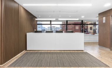 Reserve un lugar para coworking o un escritorio disponible según el orden de llegada en BUENOS AIRES, American Express Retiro