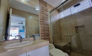 VENDO CASA DE 3 PISOS EN ASIA -CONDOMINIO MALLORCA- KM 107 PANAMERICANA SUR
