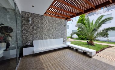 VENDO CASA DE 3 PISOS EN ASIA -CONDOMINIO MALLORCA- KM 107 PANAMERICANA SUR