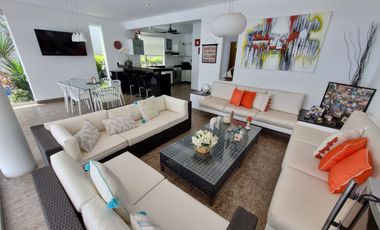 VENDO CASA DE 3 PISOS EN ASIA -CONDOMINIO MALLORCA- KM 107 PANAMERICANA SUR