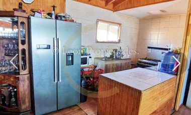 León Propiedades vende parcela con 2 casas ,en sector las achiras, Curacaví