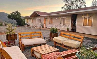 León Propiedades vende parcela con 2 casas ,en sector las achiras, Curacaví