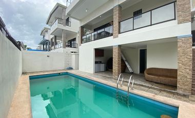 3 storey House and Lot for rent in Hensonville Pampanga