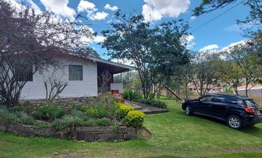 Vendo espectacular propiedad en Zhullin sector bodegas de colineal, Universidad UNAE