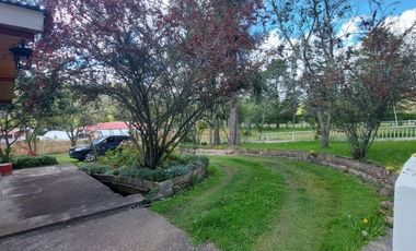 Vendo espectacular propiedad en Zhullin sector bodegas de colineal, Universidad UNAE