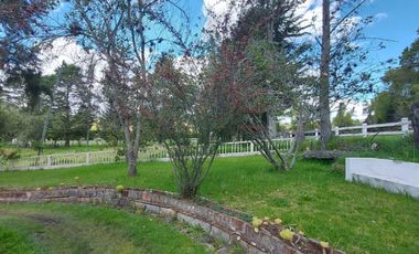 Vendo espectacular propiedad en Zhullin sector bodegas de colineal, Universidad UNAE