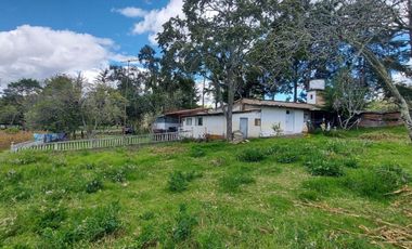 Vendo espectacular propiedad en Zhullin sector bodegas de colineal, Universidad UNAE