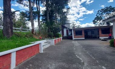 Vendo espectacular propiedad en Zhullin sector bodegas de colineal, Universidad UNAE