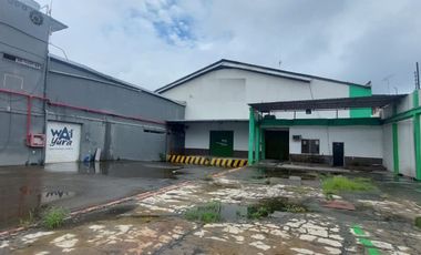 Duran, Venta de Excelente Complejo de Bodega y Oficinas en Casco Comercial