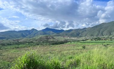 Terreno en venta en Catamayo vía a la Costa