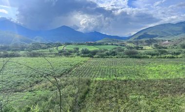 Terreno en venta en Catamayo vía a la Costa