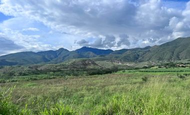 Terreno en venta en Catamayo vía a la Costa