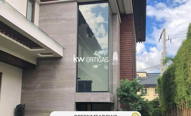 Modern 2-Storey House for Sale in Greenmeadows Subdivision, Quezon City