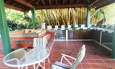 PR19652 Arriendo de casa comercial en Las Brujas