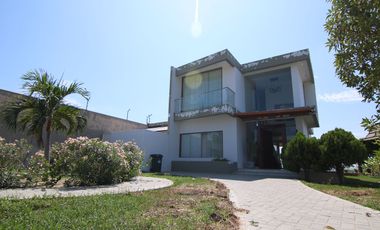 AMPLIA CASA CAMPO EN VENTA-URB.LA MOLINO- LOS EJIDOS- PIURA