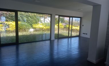 Excelente en Venta Casa Mediterranea Concón 4 dormitorios, 3 niveles -